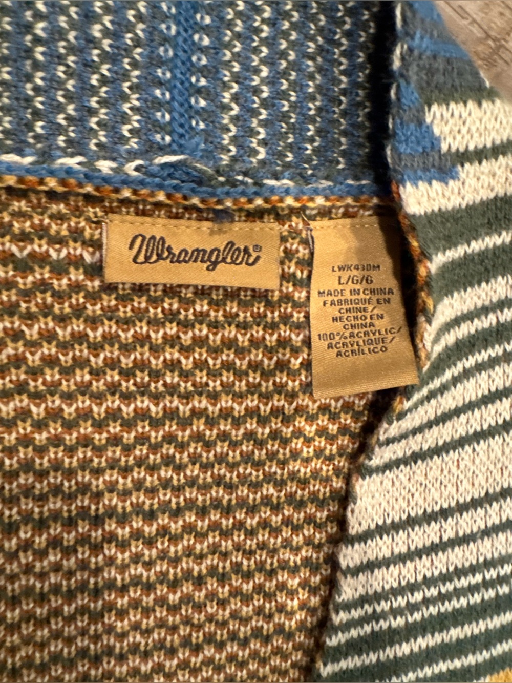 Wrangler Aspen Aztec Toggle Duster Cardigan Sweater Southwestern Knit Boho Sz Lg - Picture 5 of 5
